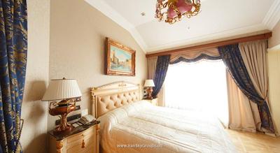 تلئون ایمپریال هتل