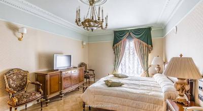 تلئون ایمپریال هتل