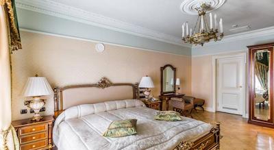 تلئون ایمپریال هتل