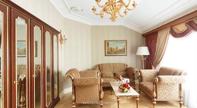 تلئون ایمپریال هتل