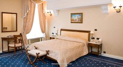 تلئون ایمپریال هتل