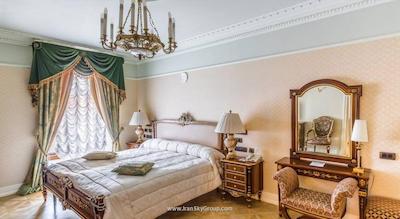 تلئون ایمپریال هتل