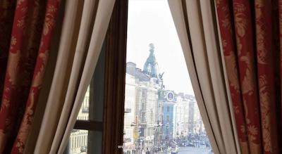 تلئون ایمپریال هتل