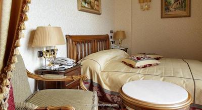 تلئون ایمپریال هتل