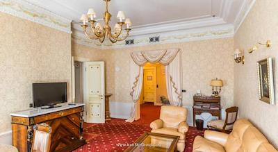 تلئون ایمپریال هتل