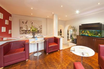 نووم هتل آفنباخ هف