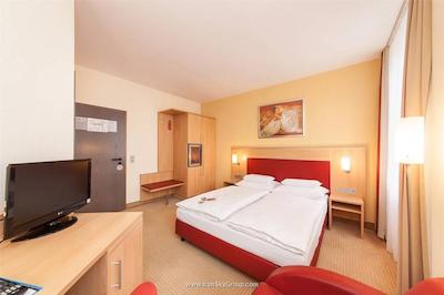 نووم هتل آفنباخ هف