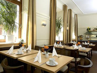 نووم هتل آفنباخ هف