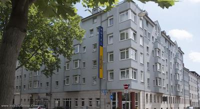 ای اچ ام هتل مانهایم سیتی