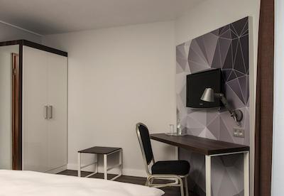 ای اچ ام هتل مانهایم سیتی