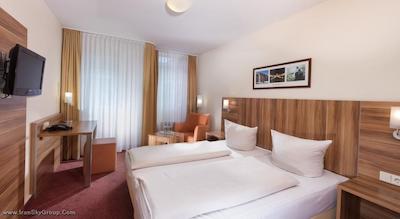 ای اچ ام هتل مانهایم سیتی