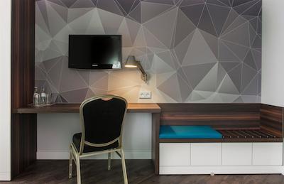 ای اچ ام هتل مانهایم سیتی