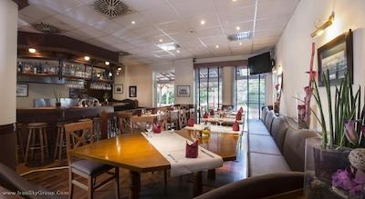 ای اچ ام هتل مانهایم سیتی