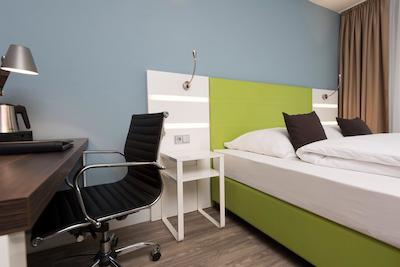 ای اچ ام هتل مانهایم سیتی