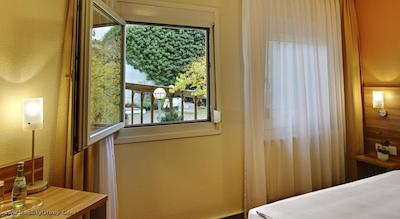 ای اچ ام هتل مانهایم سیتی