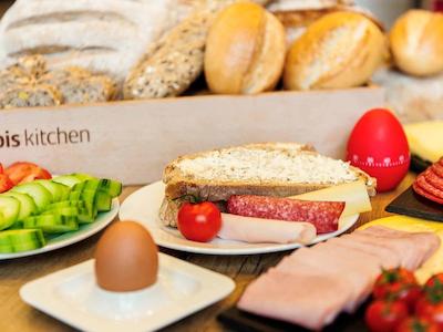 آیبیس بروکسل سنتر گار میدی