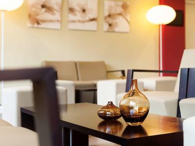 آیبیس بروکسل سنتر گار میدی