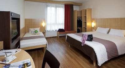 آیبیس بروکسل سنتر گار میدی