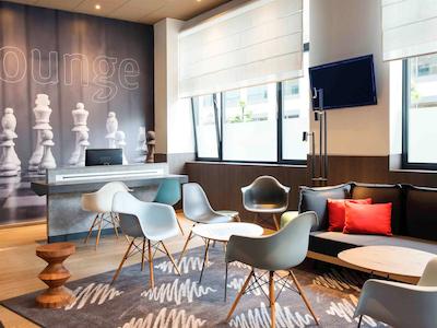 آیبیس بروکسل سنتر گار میدی