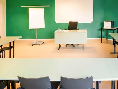 آیبیس بروکسل سنتر گار میدی