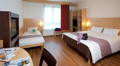 آیبیس بروکسل سنتر گار میدی