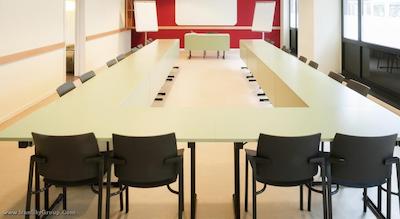 آیبیس بروکسل سنتر گار میدی