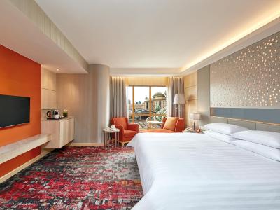 سان وی پیرامید تاور ایست