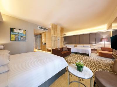 سان وی پیرامید تاور ایست