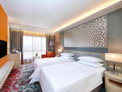 سان وی پیرامید تاور ایست