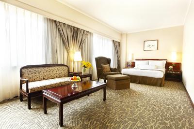 هاوارد پلازا هتل تیپی