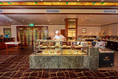 هاوارد پلازا هتل تیپی