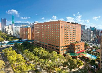 هاوارد پلازا هتل تیپی