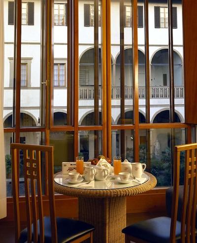 پالازو ریکاسولی هتل اند رزیدنس