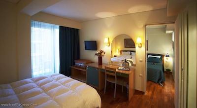 تروپیکال هتل