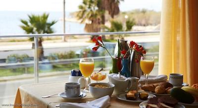 تروپیکال هتل