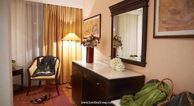 تروپیکال هتل