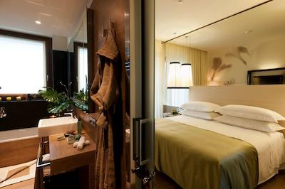 استارهتل اکو