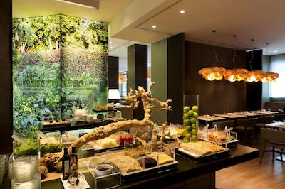 استارهتل اکو