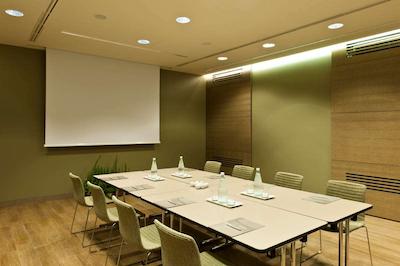 استارهتل اکو