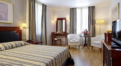 تئوکسنیا پالاس هتل