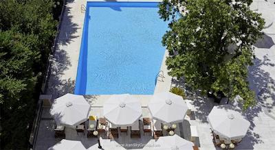 تئوکسنیا پالاس هتل