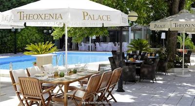 تئوکسنیا پالاس هتل