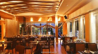 تئوکسنیا پالاس هتل