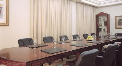 تئوکسنیا پالاس هتل