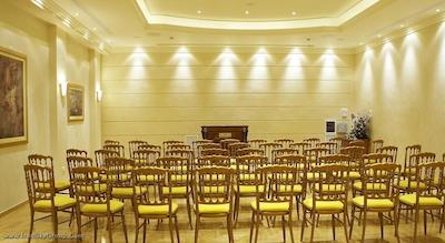 تئوکسنیا پالاس هتل