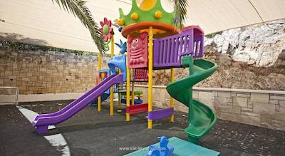 سالماکیس ریزورت اند اسپا