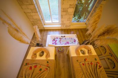 سالماکیس ریزورت اند اسپا