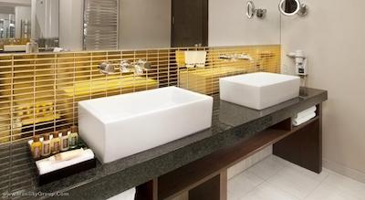 شرایتون پراگ چارلز اسکوئر