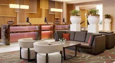 شرایتون پراگ چارلز اسکوئر