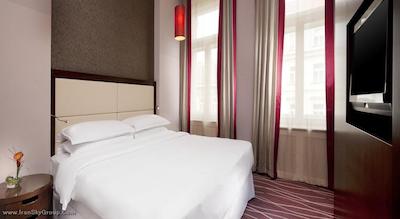 شرایتون پراگ چارلز اسکوئر